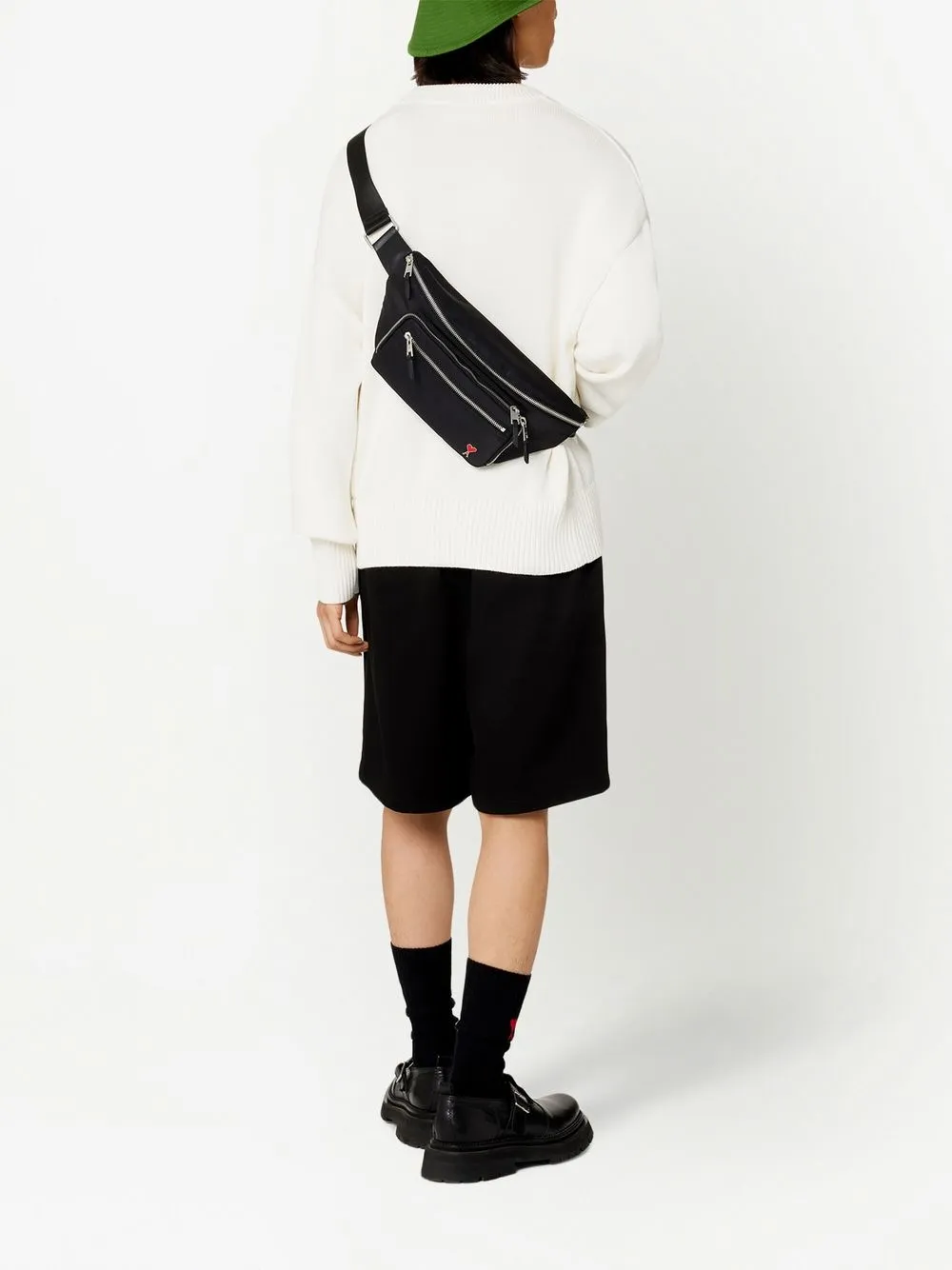 Hombre AMI Paris Riñonera Con Placa Del Logo 4 Hombre AMI Paris Riñonera Con Placa Del Logo - Imagen 2