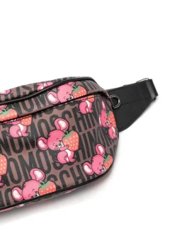 Hombre Moschino Riñonera Con Motivo Gráfico Y Logo 10 Hombre Moschino Riñonera Con Motivo Gráfico Y Logo -Masculina Moda Tienda 18415854 39879382 1000