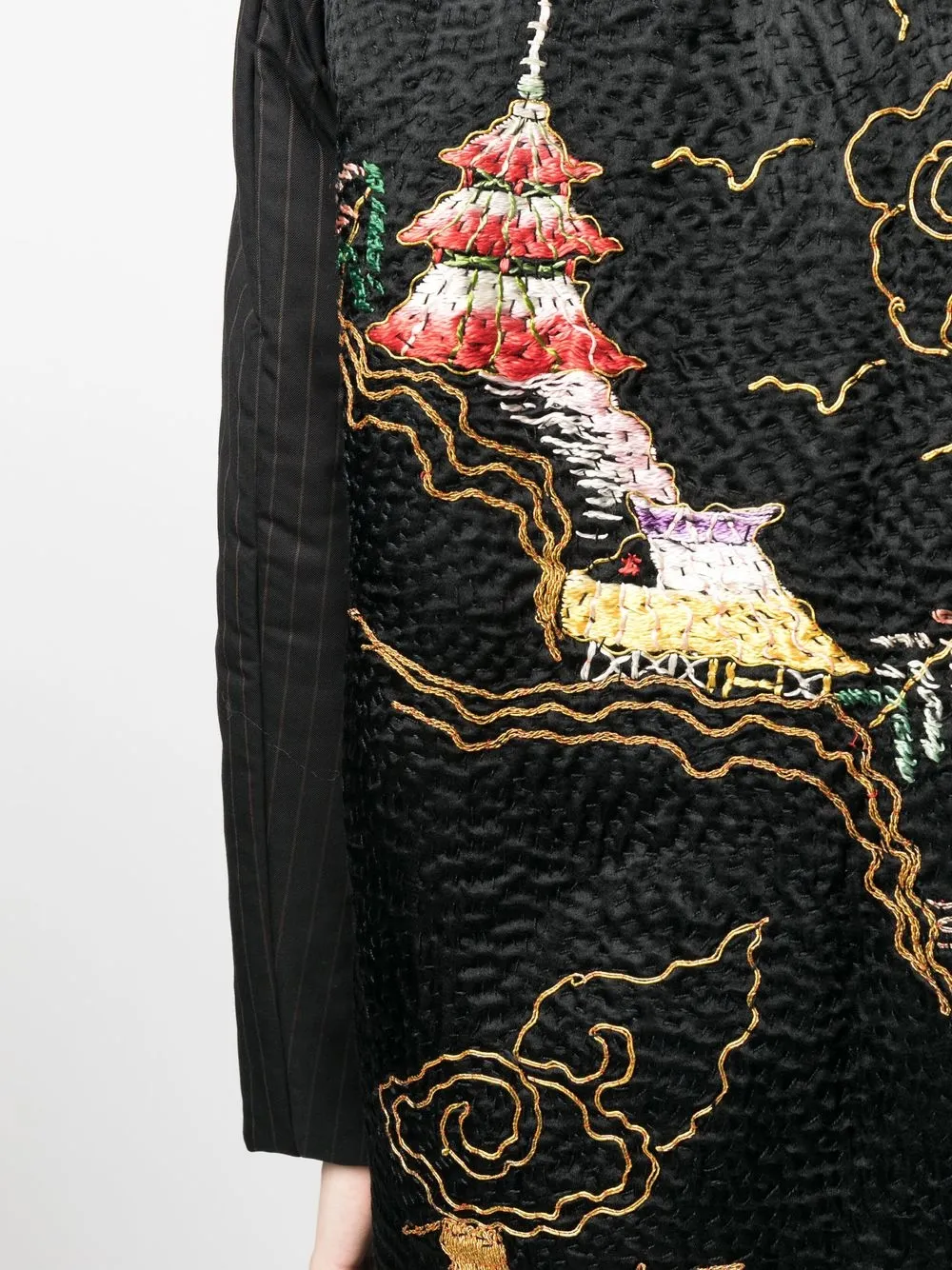 Hombre By Walid Abrigo Con Detalle Bordado 7 Hombre By Walid Abrigo Con Detalle Bordado - Imagen 5