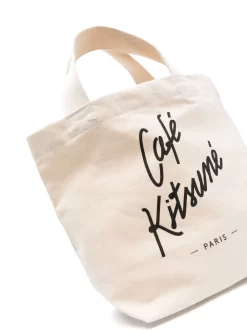 Hombre CAFÉ KITSUNÉ Bolso Shopper Con Eslogan Estampado -Masculina Moda Tienda 20084611 45237972 1000